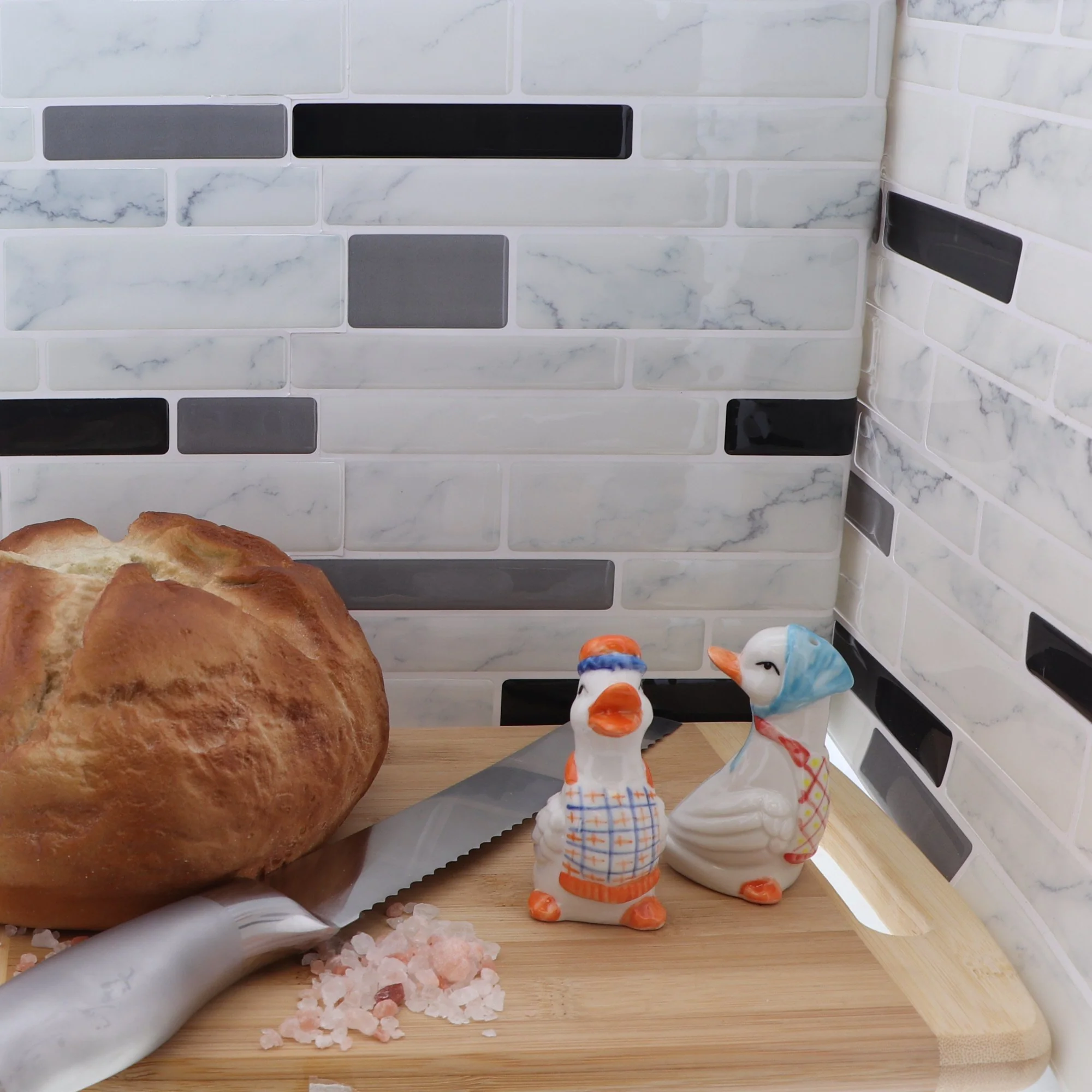 Ceramic White Duck Salt & Pepper Shakers Wearing Aprons - Image 5